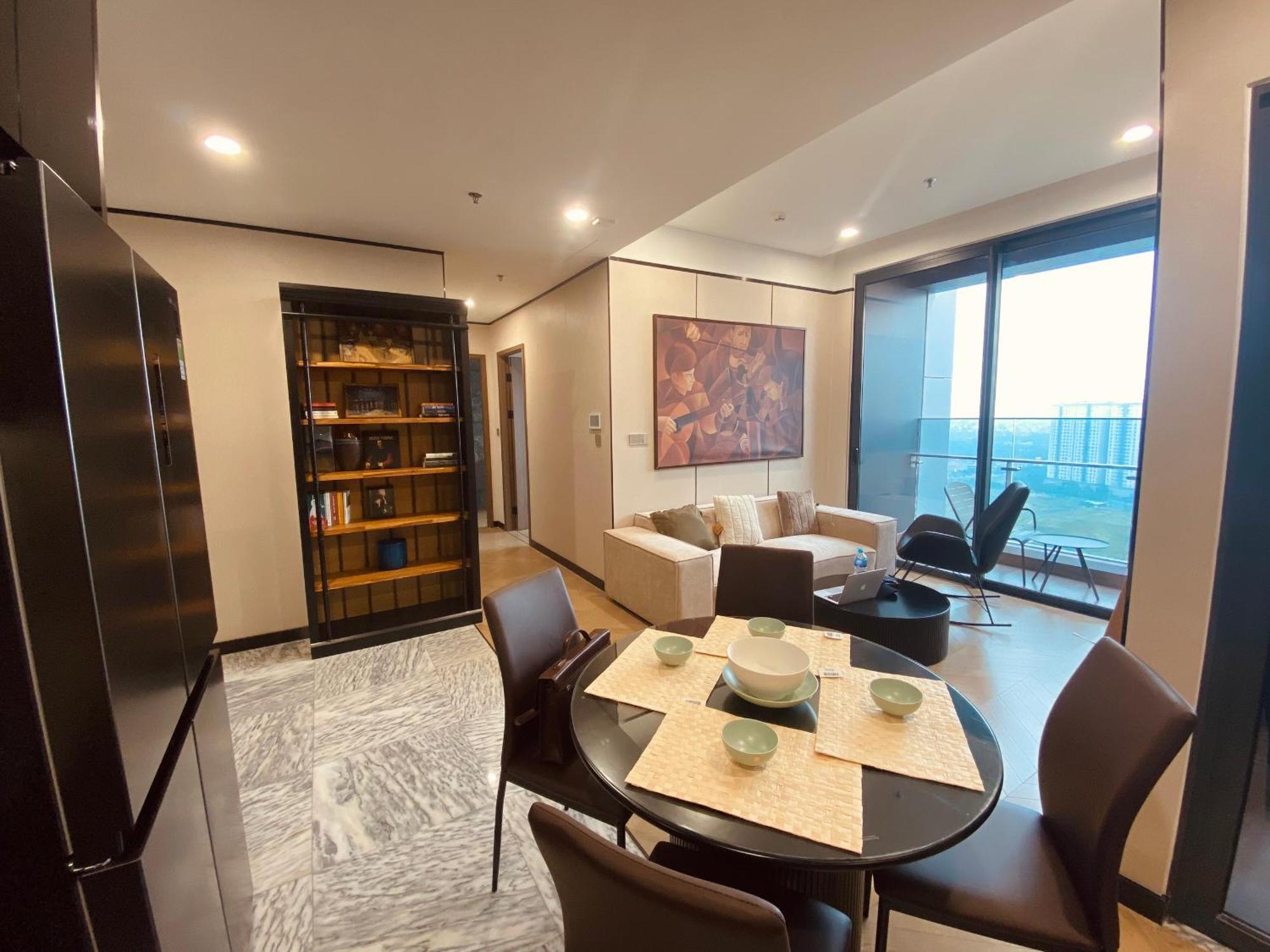 Lumiere Riverside - Raymond Holm - Luxurious 5-Star Apartment Хошимин Экстерьер фото
