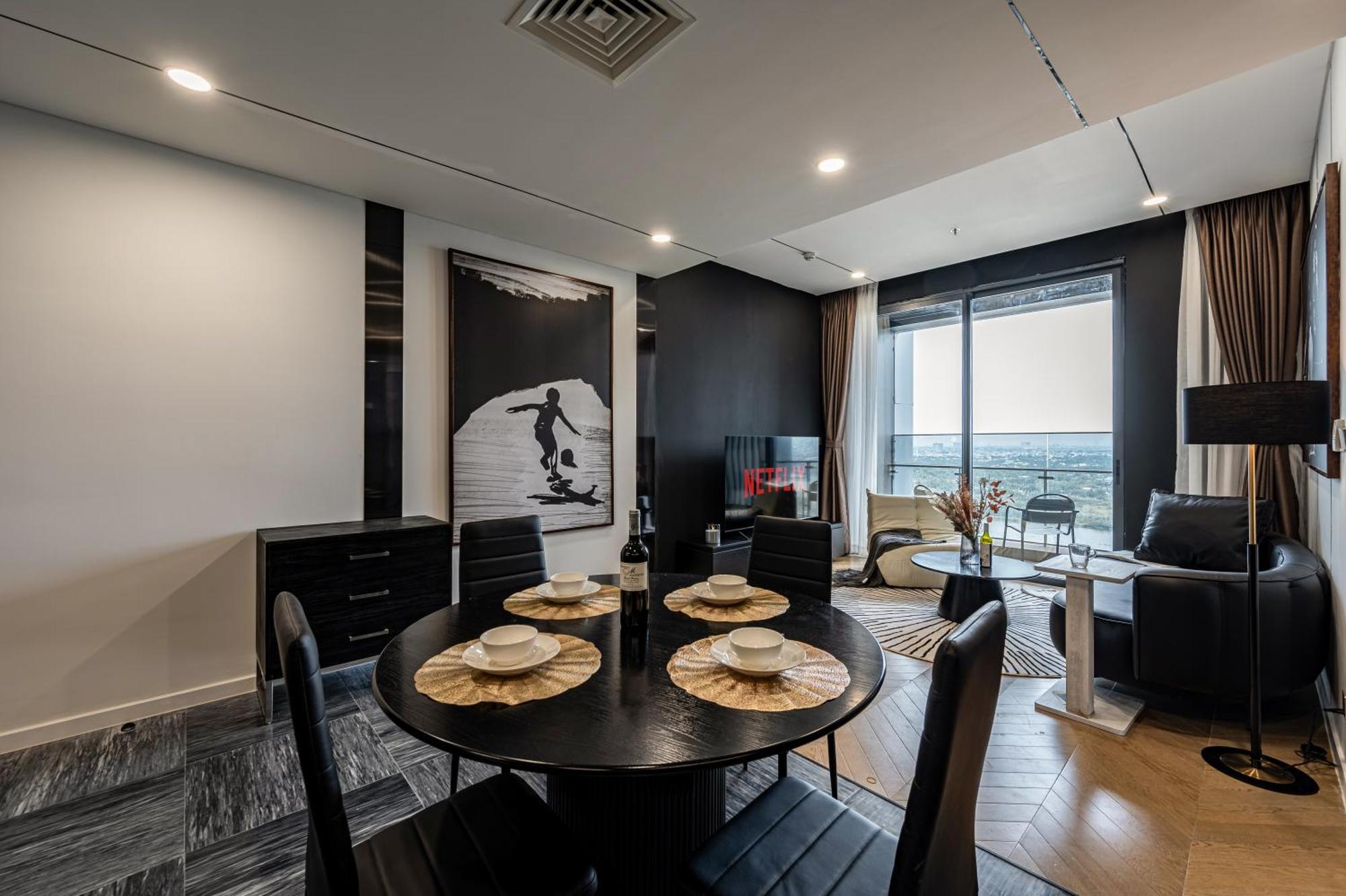 Lumiere Riverside - Raymond Holm - Luxurious 5-Star Apartment Хошимин Экстерьер фото
